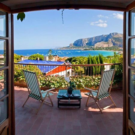 Bed and Breakfast Il Glicine Sul Golfo Монделло Экстерьер фото