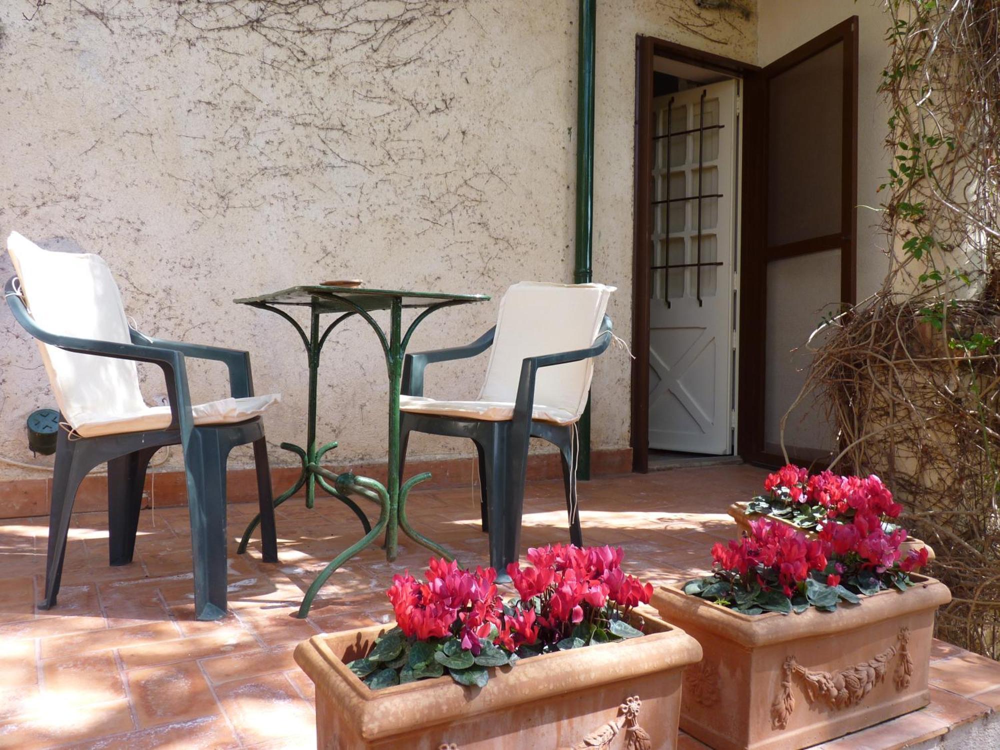 Bed and Breakfast Il Glicine Sul Golfo Монделло Номер фото