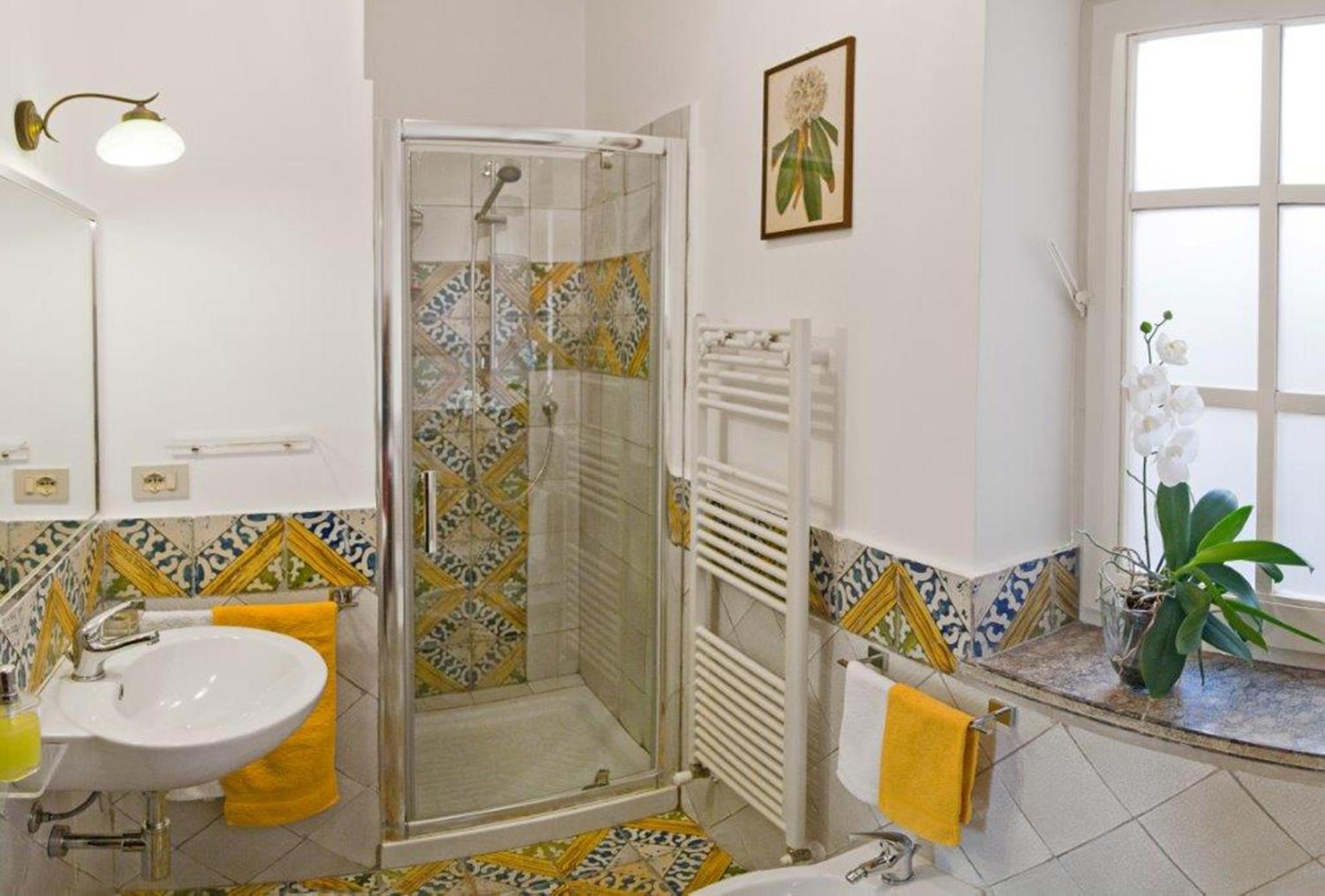 Bed and Breakfast Il Glicine Sul Golfo Монделло Номер фото