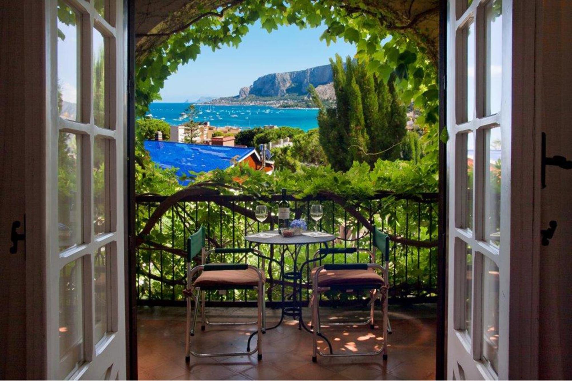 Bed and Breakfast Il Glicine Sul Golfo Монделло Номер фото