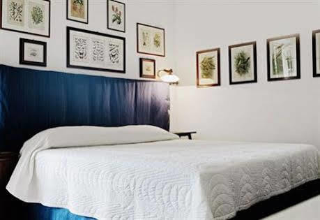 Bed and Breakfast Il Glicine Sul Golfo Монделло Экстерьер фото